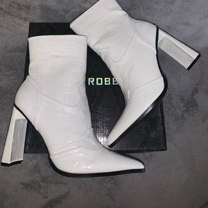 Block Heel Faux Leather Ankle Bootie 🤍 White🤍